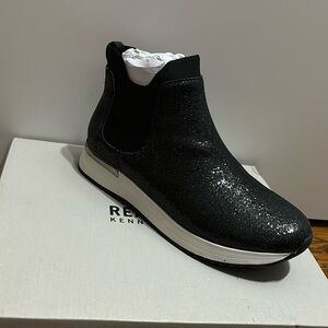 Kenneth Cole Reaction Cameron Chelsea Jogger Sneaker Women’s Size 7M